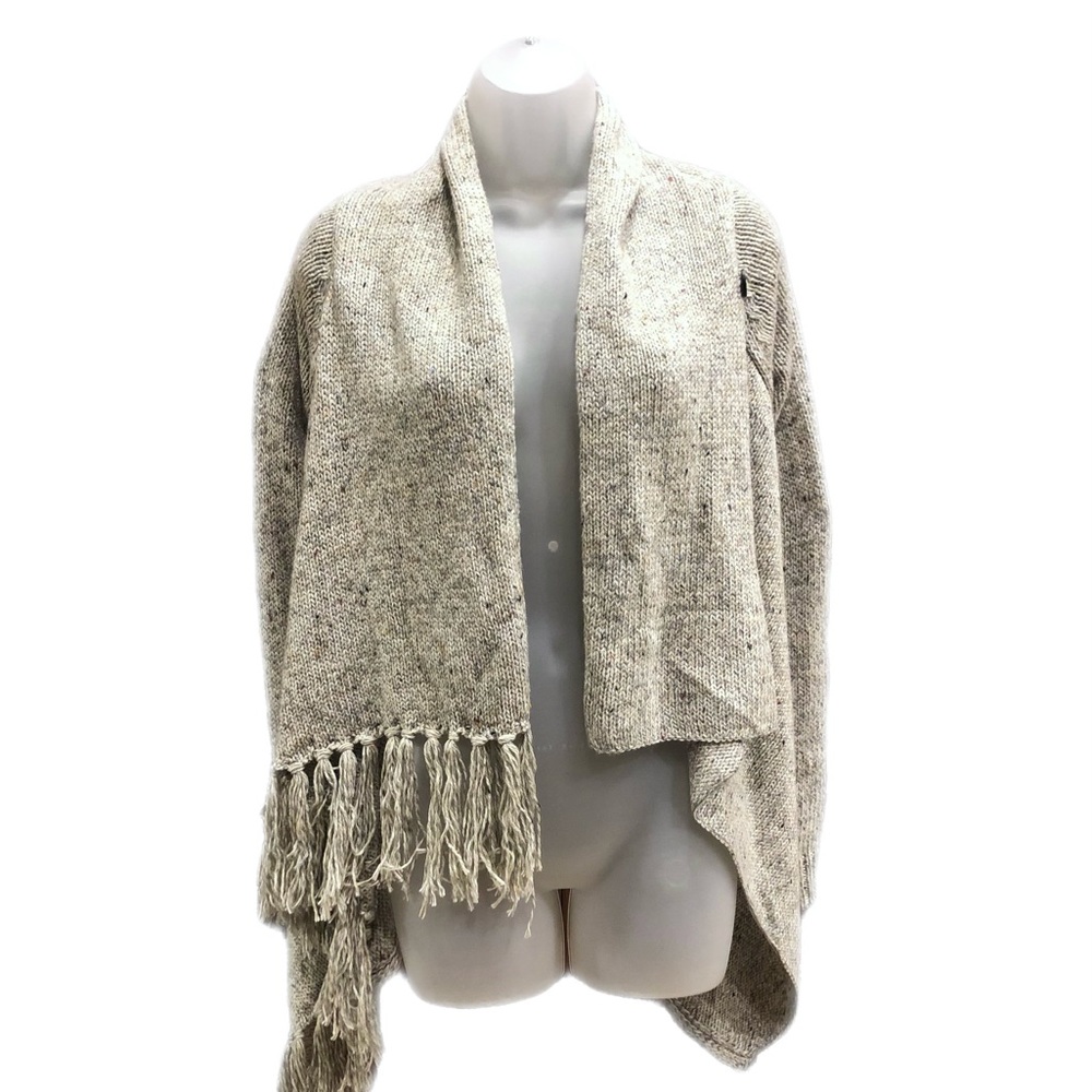 Lovestitch Vici Poncho Style Sweater Wrap - Picture 6 of 6